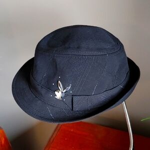 BLACK STRIPED PLAYBOY FEDORA